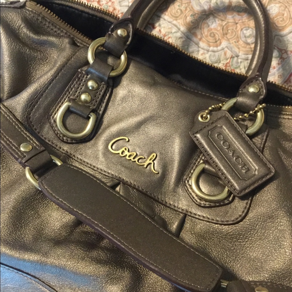 Metallic coach bag - Picture 4 of 6
